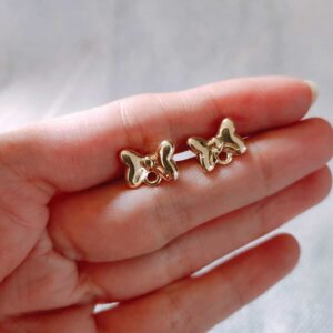 imported bow studs