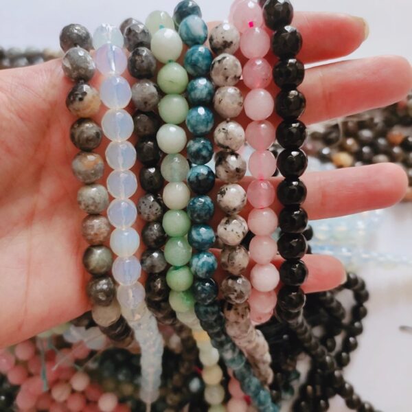 onyx beads (8mm)