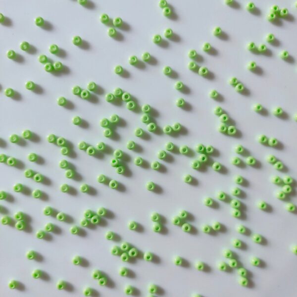 preciosa seed beads (8/0) 3mm
