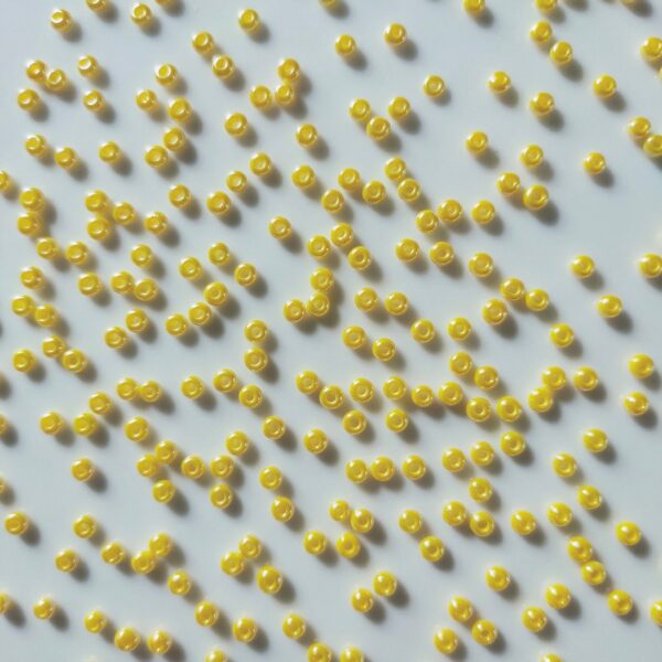 preciosa seed beads (8/0) 3mm