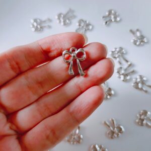 metal bows