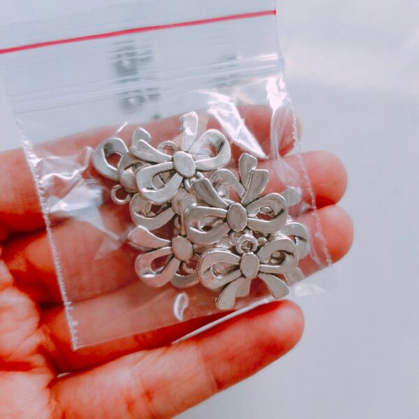 metal bows