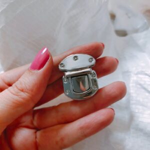 purse lock copy