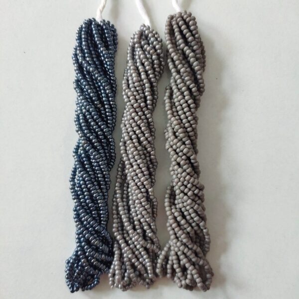 preciosa seed beads 11/0 (2mm)