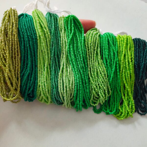 preciosa seed beads 11/0 (2mm)