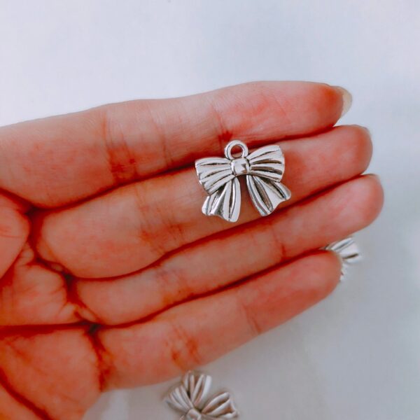 metal bow charms